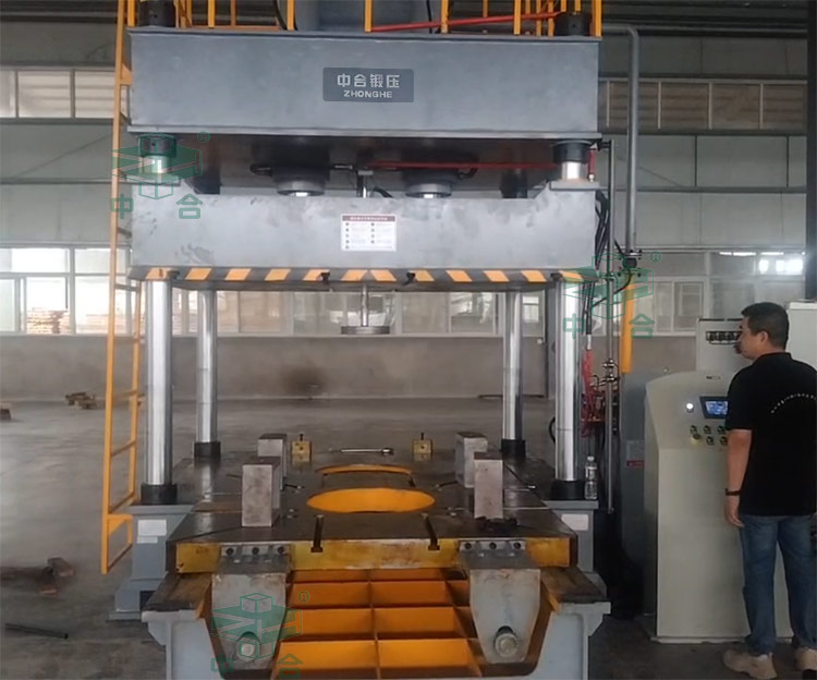 160噸輪胎模具試驗機客戶現場.jpg 160噸輪胎模具試驗機客戶現場.jpg