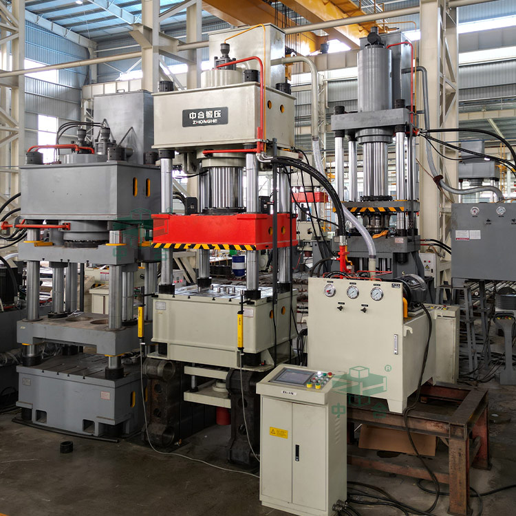 315噸四柱液壓機帶液壓墊.jpg 315噸四柱液壓機帶液壓墊.jpg