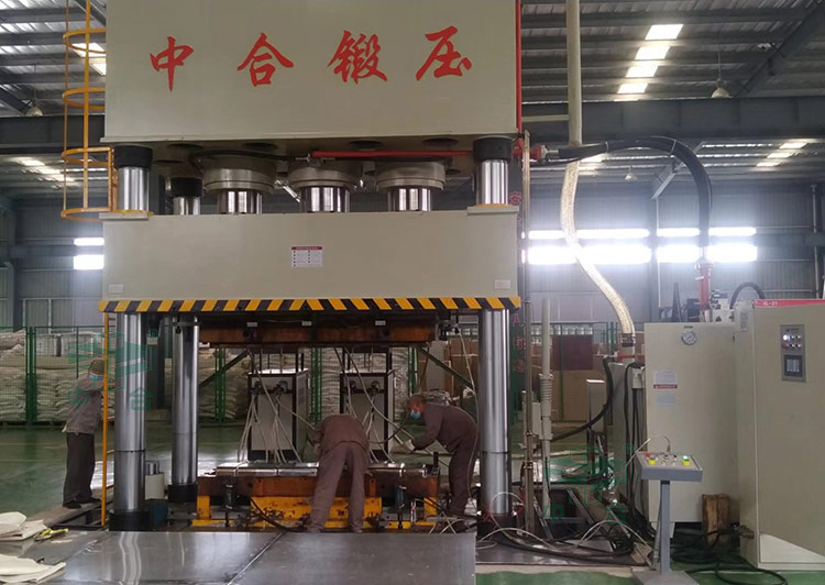 1500噸玻璃鋼電纜橋架成型液壓機.jpg 1500噸玻璃鋼電纜橋架成型液壓機.jpg