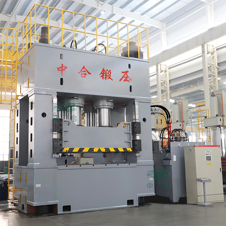 2000噸框架式液壓機(jī).jpg 2000噸框架式液壓機(jī).jpg