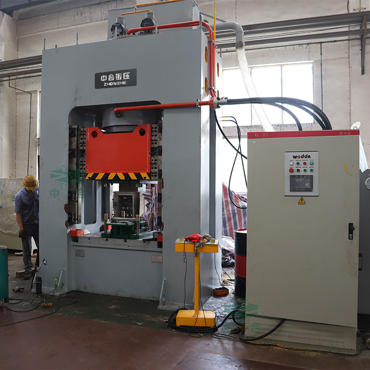 800噸錨桿托盤液壓機.jpg 800噸錨桿托盤液壓機.jpg