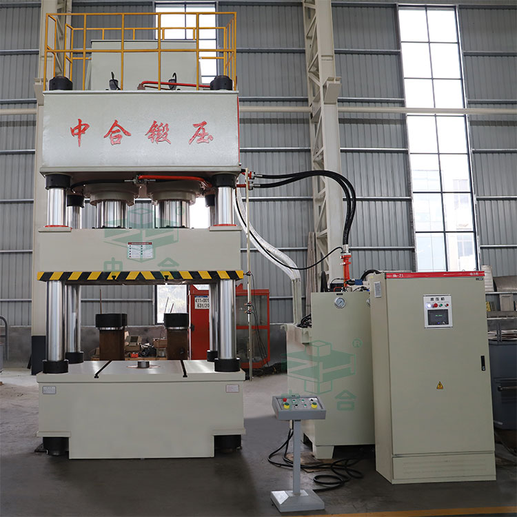 800噸四柱液壓機(jī).jpg 800噸四柱液壓機(jī).jpg