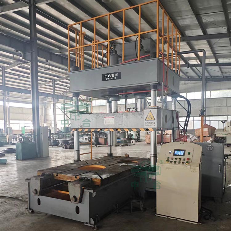 160噸三梁四柱液壓機.jpg 160噸三梁四柱液壓機.jpg