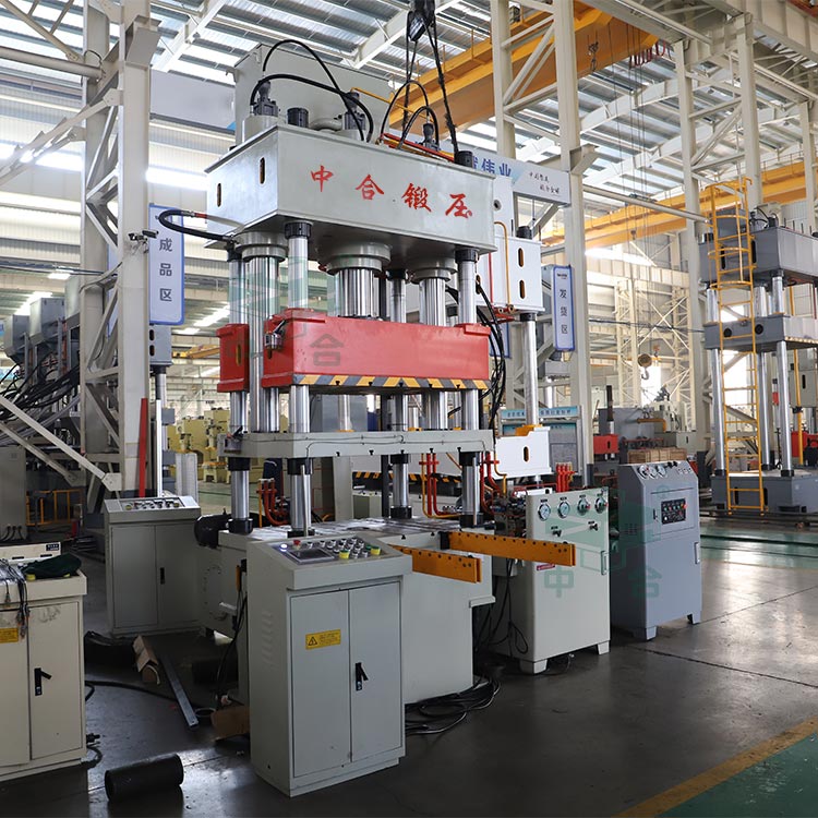 200噸四梁四柱液壓機.jpg 200噸四梁四柱液壓機.jpg