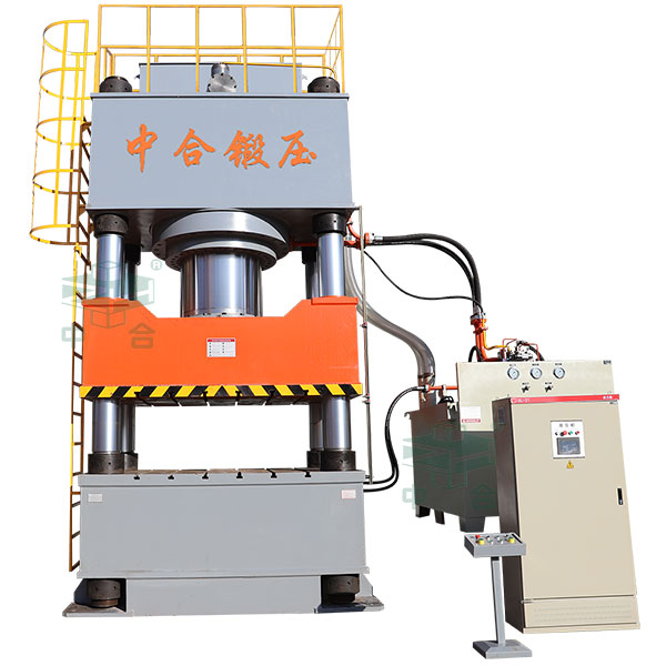 2000噸四柱液壓機(jī).jpg 2000噸四柱液壓機(jī).jpg