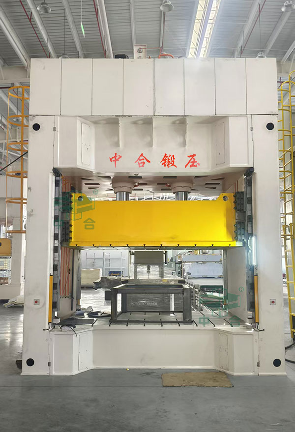 熱壓汽車內飾件成型液壓機.jpg 熱壓汽車內飾件成型液壓機.jpg