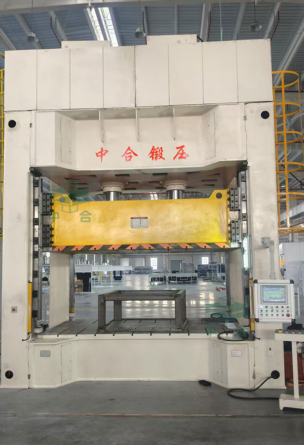 400噸框架式液壓機.jpg 400噸框架式液壓機.jpg