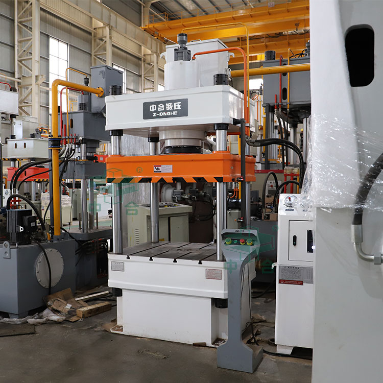 200噸三梁四柱液壓機.jpg 200噸三梁四柱液壓機.jpg