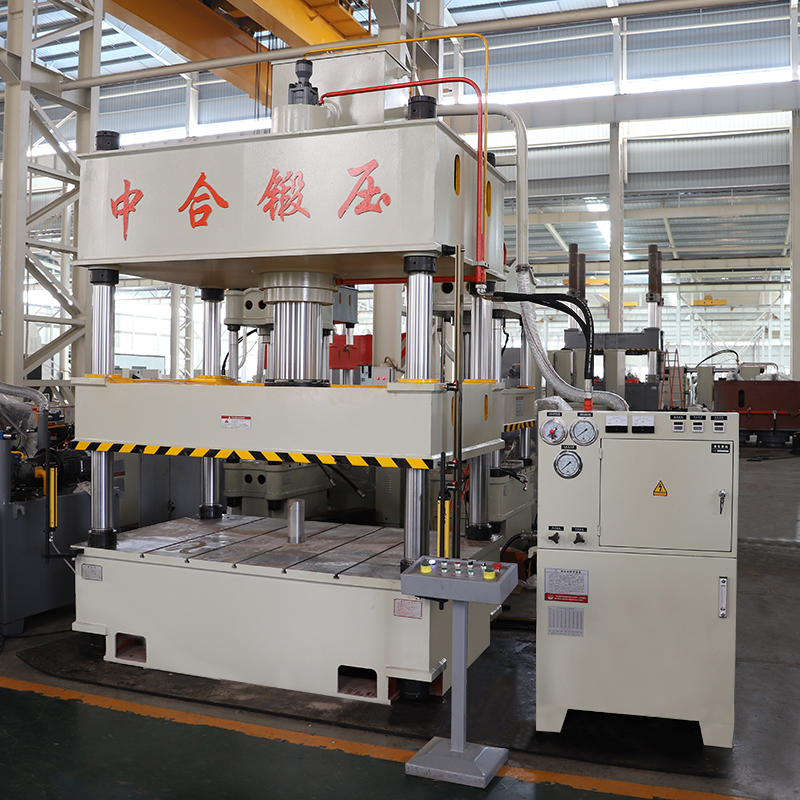 200噸四柱液壓機(jī) 200噸四柱液壓機(jī)