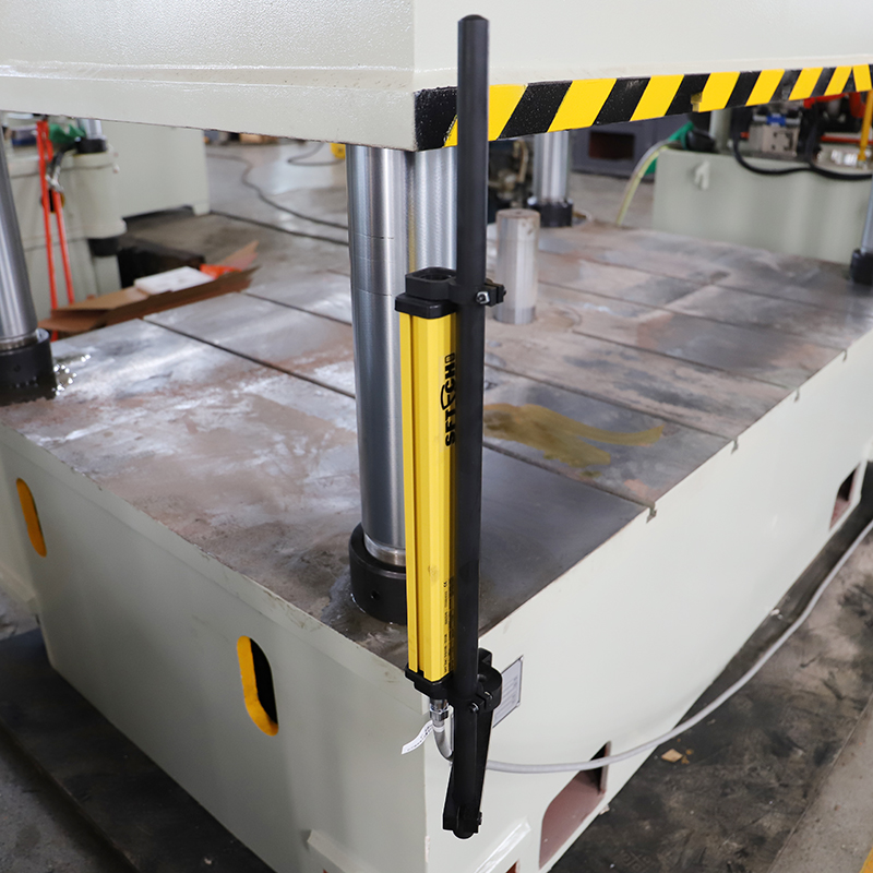 光柵保護(hù)裝置 光柵保護(hù)裝置