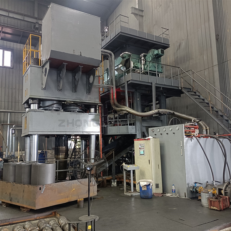 石墨坩堝成型設備 石墨坩堝成型設備