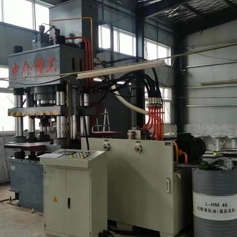 凈水磚成型_凈水劑粉末壓型設備_500噸四梁四柱液壓機(圖2) 凈水磚成型_凈水劑粉末壓型設備_500噸四梁四柱液壓機(圖2)