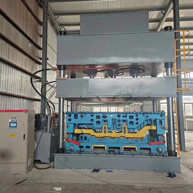 315噸汽車內飾件成型液壓機