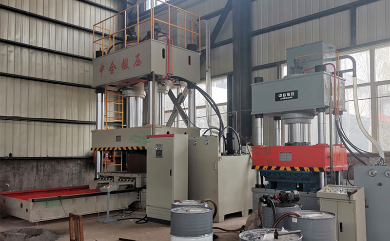 波紋板成型液壓機(jī)-1250噸四柱液壓機(jī) 波紋板成型液壓機(jī)-1250噸四柱液壓機(jī)