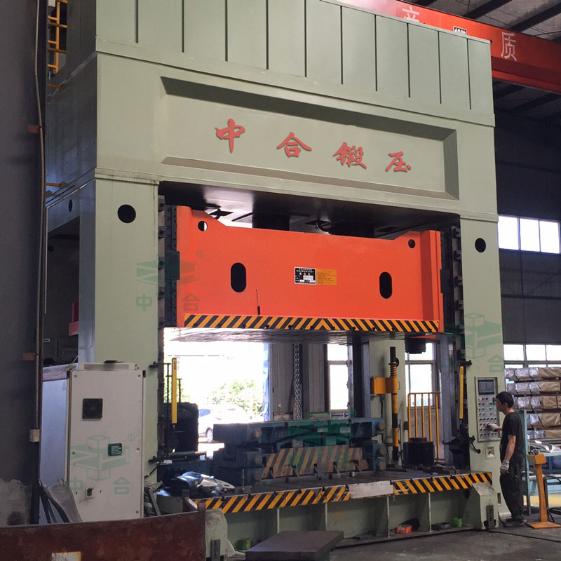 3000噸液壓機-3000噸伺服油壓機(圖4) 3000噸液壓機-3000噸伺服油壓機(圖4)