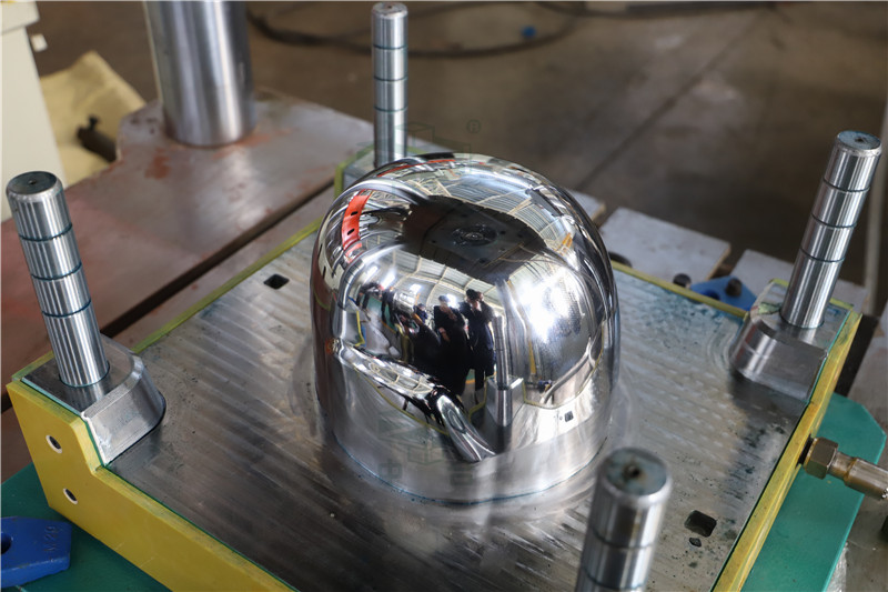 頭盔下模 頭盔下模