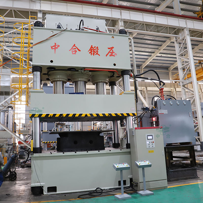 1500噸復(fù)合材料成型液壓機(jī) 1500噸復(fù)合材料成型液壓機(jī)