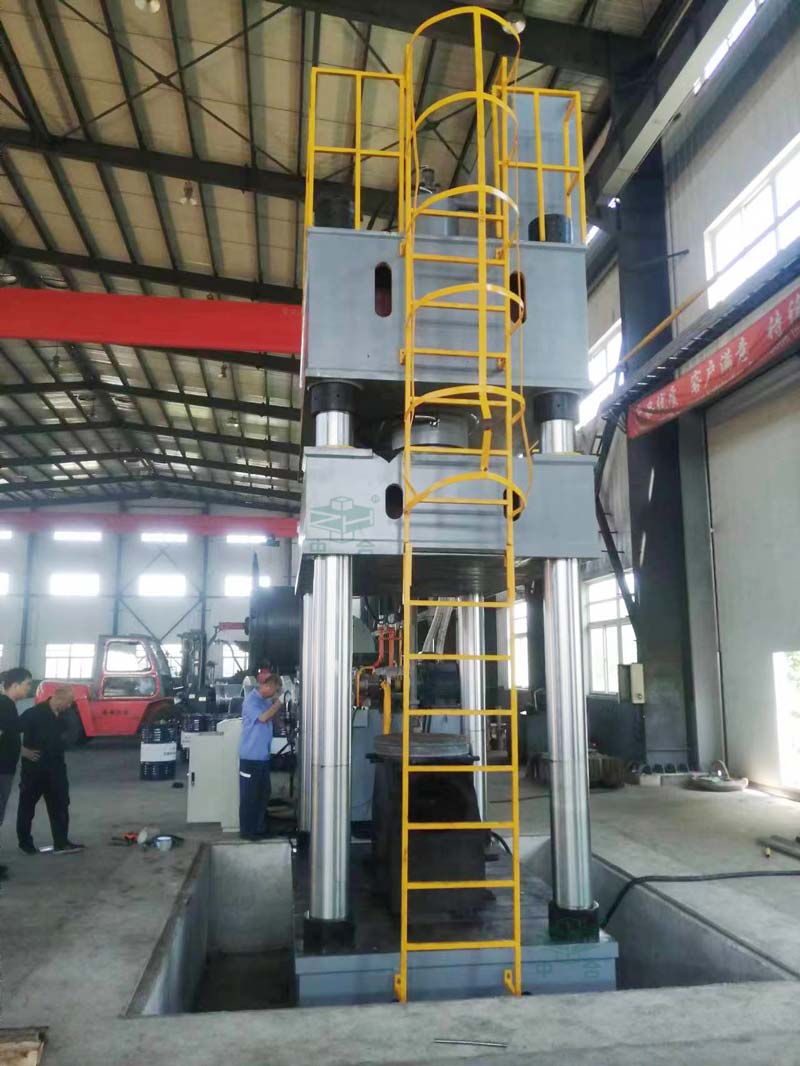 鋼管折彎設備-金屬冷壓成型型液壓機-1000噸四柱液壓機(圖4) 鋼管折彎設備-金屬冷壓成型型液壓機-1000噸四柱液壓機(圖4)